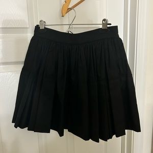 NEW with tags Dries van Noten size 34/4 black stylish skirt with pleating detail